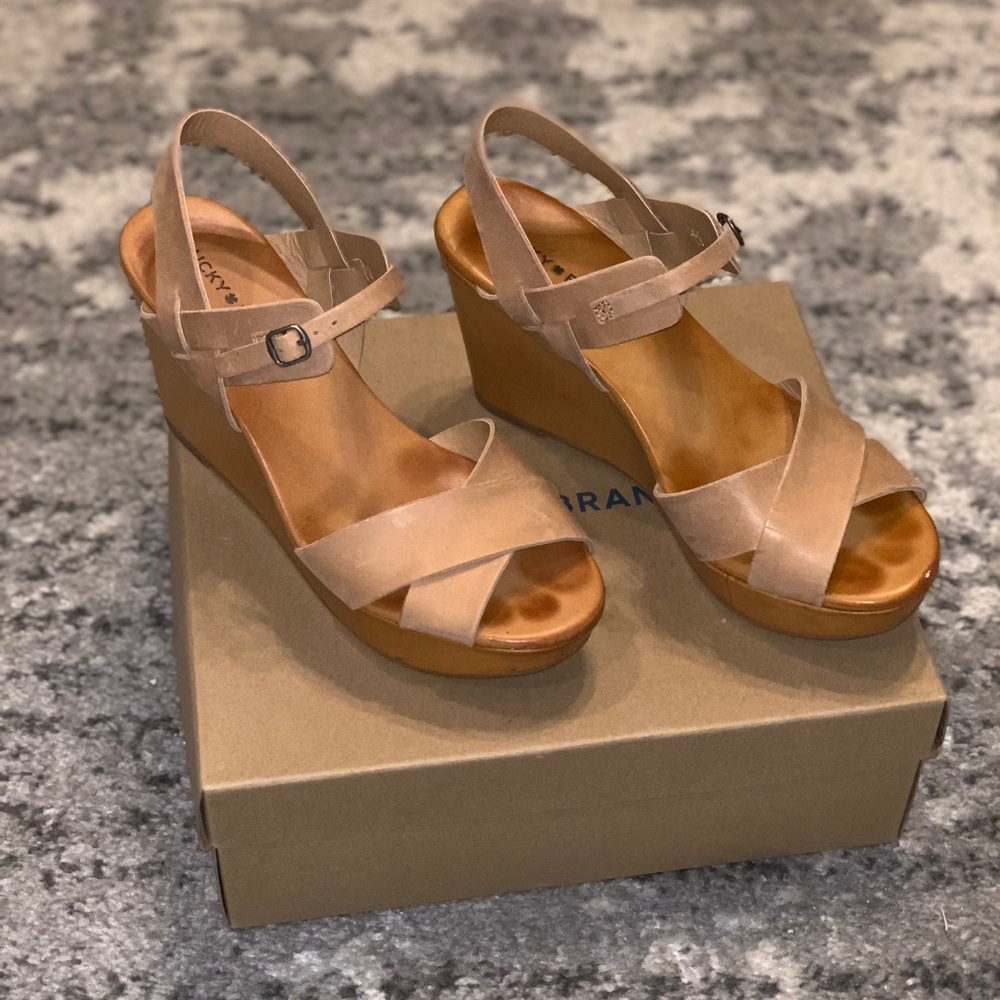 Lucky Brand Wedges Size 9